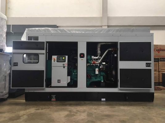 เครื่องปั่นไฟ 150KVA/120KW 3เฟส รับประกันสินค้า 2ปี มีสินค้าพร้อมส่ง เครื่องปั่นไฟ 150KVA/120KW 3เฟส รับประกันสินค้า 2ปี มีสินค้าพร้อมส่ง