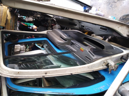 ประตูhino profia