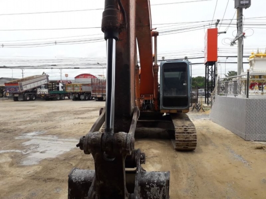 ขายค่ะ Hitachi ex200  ซุปเปอร์ไฟฟ้าตัดแล้วเครื่ิองดี