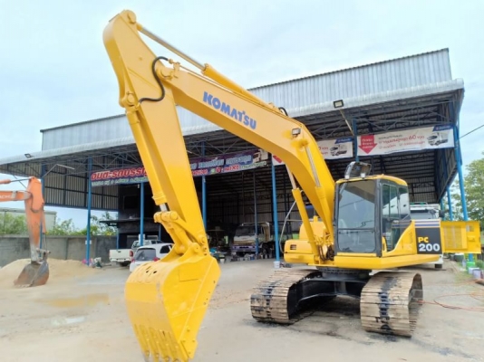 ขายค่ะ Komatsu pc 200 ปี2005  5สูบ
