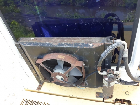 Komatsu PC 60-5 รถสวย ไฟฟ้าครบ เอวแน่น ช่วงล่างเต็ม เจ้าของขายเอง .