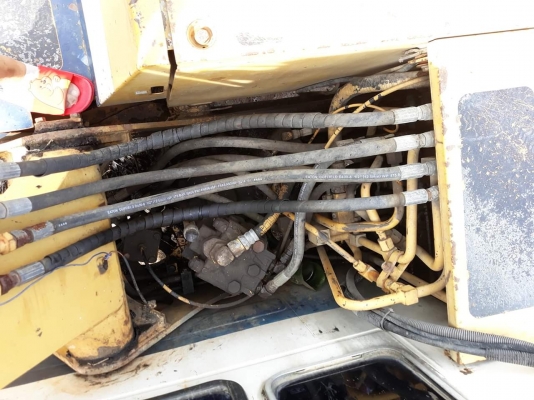 Komatsu PC 60-5 รถสวย ไฟฟ้าครบ เอวแน่น ช่วงล่างเต็ม เจ้าของขายเอง .