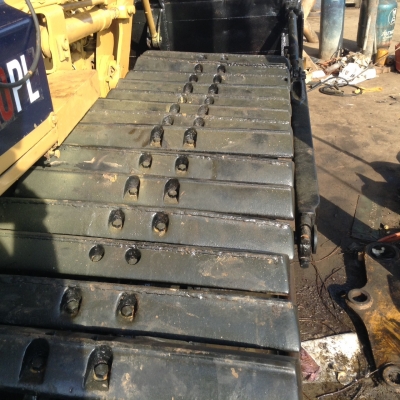 ขายรถแทรคเตอร์ KOMATSU D20PL-5 ใบแทรค 70 ราคา 130000 ขายรถแทรคเตอร์ KOMATSU D20PL-5 ใบแทรค 70 ราคา 130000