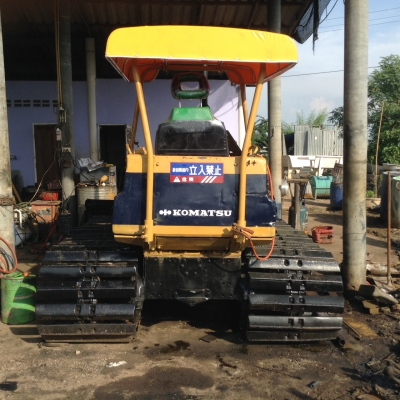 ขายรถแทรคเตอร์ KOMATSU D20PL-5 ใบแทรค 70 ราคา 130000 ขายรถแทรคเตอร์ KOMATSU D20PL-5 ใบแทรค 70 ราคา 130000