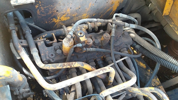 ขาย 395,000 KOBELCO sk 200-2 เครื่องดี ปั๊มแรง ช่วงล่างแน่น รถพร้อมใช้งาน เอกสารซื้อขาย รถอยู่ บุรีรัมย์ 090-772-3710 090-772-3708