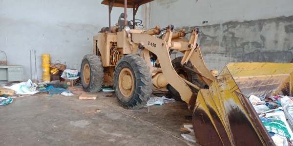 ขายรถตักถูกๆๆต่อแขนแล้วเอวอ่อน สภาพสวยใช้งาน385,000สกลนคร 0895770265 ขายรถตักถูกๆๆต่อแขนแล้วเอวอ่อน สภาพสวยใช้งาน385,000สกลนคร 0895770265