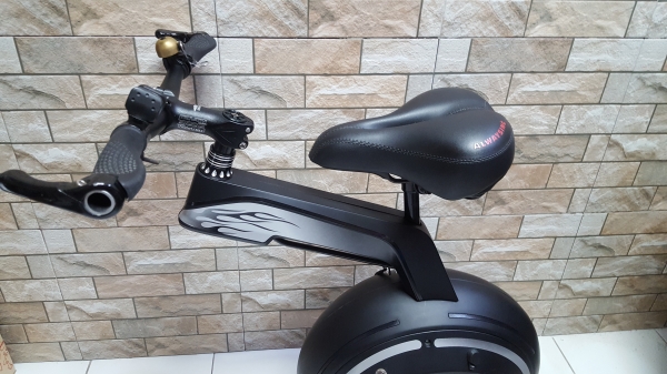 จักรยานทรงตัวล้อเดียวไฟฟ้า