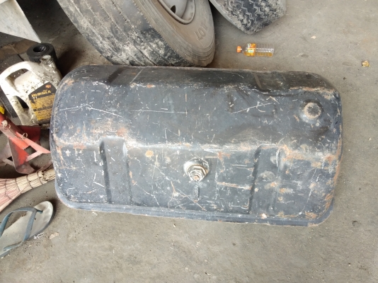 ขายถังน้ำมัน