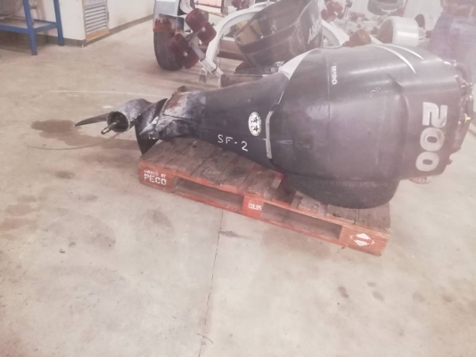 เครื่องเมอร์คิวรีverado 200hp