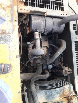 รถขุดแบ็คโฮKOMATSU PC120รุ่น6 เอกสารอินวอย โช่ บูช โลนเลอร์ สภาพดีมาก บูมอามไม่มีแผล กล่องมีหน้าจอไม่มี ทำงานได้ทั้งวัน ตักดินวันละ100เที่ยว อยู่ขอนแก่น สนใจ0835601591