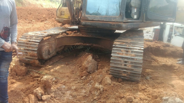 รถขุดแบ็คโฮKOMATSU PC120รุ่น6 เอกสารอินวอย โช่ บูช โลนเลอร์ สภาพดีมาก บูมอามไม่มีแผล กล่องมีหน้าจอไม่มี ทำงานได้ทั้งวัน ตักดินวันละ100เที่ยว อยู่ขอนแก่น สนใจ0835601591