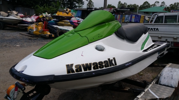ขออนุญาต ขาย KAWASAKI ZXI900cc.เก่าญี่ปุ่น มีของแต่ง เครื่องแน่น สมบูรณ์ พร้อมขับครับ ขออนุญาต ขาย KAWASAKI ZXI900cc.เก่าญี่ปุ่น มีของแต่ง เครื่องแน่น สมบูรณ์ พร้อมขับครับ