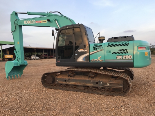ขายKOBELCO SK200-8 Super-XM รุ่นสุดท้าย 3500 ชั่วโมงPM7000 สนใจติดต่อโดยตรง 081-4283210