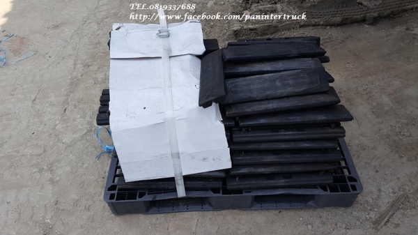 FROM JAPANสินค้าใหม่แกะกล่อง งานนำเข้าจากญี่ปุ่นแท้ๆ ก็อปยาง ,ก้อนยาง :สำหรับรถขุดไซค์60 ,65 ,70, 75 ความยาว:45 cm. /ราคาเพียง(ก้อนละ): 580บาท