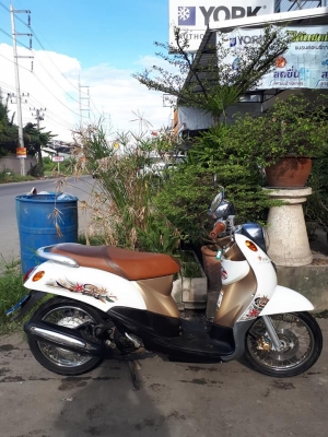 Yamaha Fino สีขาวน้ำตาลพรีเมี่ยม ปี 2554 ขับนิ่ม ราคาถูก
