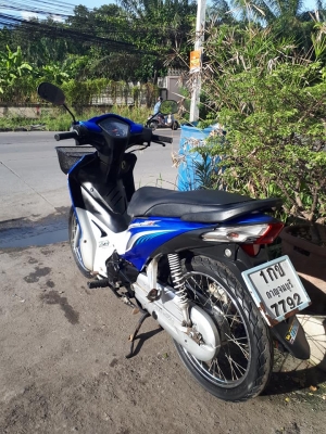 Wave 110 i สีน้ำเงินขาว ปี 2556 สวย สภาพดี ขับนิ่ม น่าใช้มาก