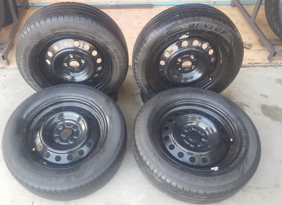 ขายล้อกะทะ Suzuki Swift ขอบ15ยาง185/65/15 ปี16  4 ล้อ