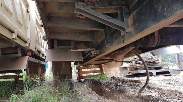 ขายกระบะสามมิตรแท้ครบชุด ยาว 6.50 เมตร มีสองลูก ถอดจากมิตซูกับฮีโน่