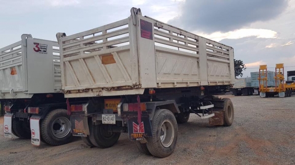 ลูกพ่วงดัมพ์สามมิตรแท้ สามเพลาแท้ ปี 58 ราคาขาย 650,000 บาท ลูกพ่วงดัมพ์สามมิตรแท้ สองเพลาปี 56 ราคาขาย 420,000 บาท