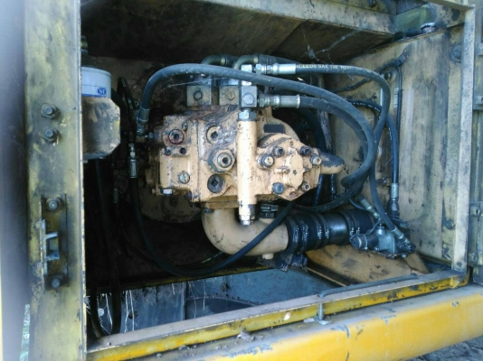 ขายรถแบคโฮ KOMATSU PC200-6 เอกสารเล่ม ระบบไฟเต็ม ซีเรียล 96000 กว่า ราคา 860000 ขายรถแบคโฮ KOMATSU PC200-6 เอกสารเล่ม ระบบไฟเต็ม ซีเรียล 96000 กว่า ราคา 860000