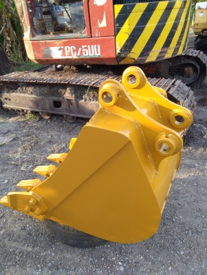 ขายด่วนคับ บุ้งกี๋ pc 60 - 75 สลักโต 50 มิล กว้าง 70 แก้มพร้อมสวยๆ ครับ