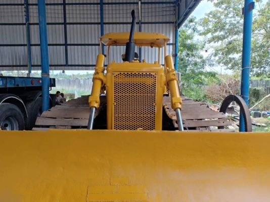 ขายค่ะ  แทรกเตอร์ CAT D5D สภาพสวยๆพร้อมใช้งาน