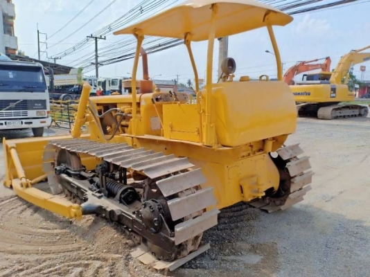 ขายค่ะ  แทรกเตอร์ CAT D4D