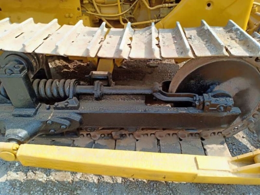 ขายค่ะ  แทรกเตอร์ CAT D4D