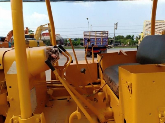 ขายค่ะ  แทรกเตอร์ CAT D4D