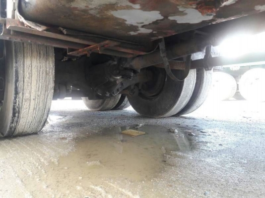 ขายค่ะ ISUZU คอกเกษตร แผงมิเนียม 240 แรง. ปี32 .