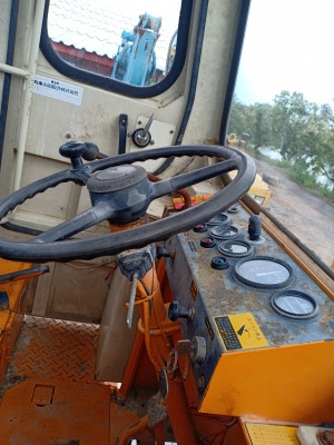 ขายจ้า..รถตัก KOMATSU 507  เก่านอกแท้  มาใหม่สภาพสวย  คล่องมากๆๆ  ลองระบบกันได้ทุกวัน  โทร 089-3818694  จ๊อย