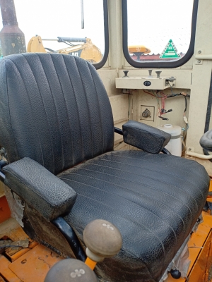 ขายจ้า..รถตัก KOMATSU 507  เก่านอกแท้  มาใหม่สภาพสวย  คล่องมากๆๆ  ลองระบบกันได้ทุกวัน  โทร 089-3818694  จ๊อย