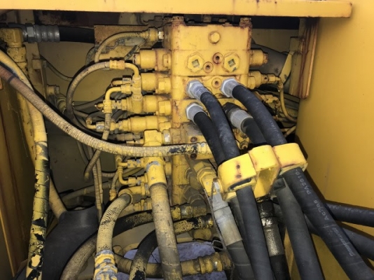 USED KOMATSU PC130-6 นำเข้าญี่ปุ่น