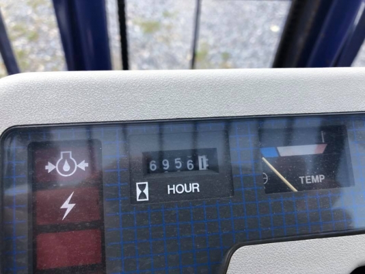 KOMATSU 1ตัน สวยเดิมจากญี่ปุ่น