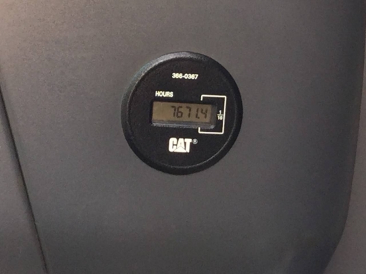 320D2 Caterpillar Heavy Duties 7,xxx ชั่วโมงเครื่องยนต์ ปั้มไฮดรอลิก ทำงานปกติ ช่วงล่างแน่นมาก เอวแน่น เอกสารครบ@2.2ล้าน สนใจโทรหา 081-9891-989 หรั่งครับ