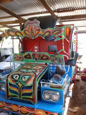 อีแต๋นหกล้อดัมพ์