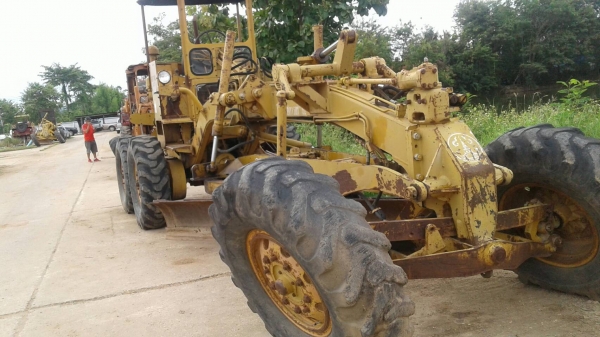 ขาย เหมา 4 คัน รถเกรดเลอร์  2 คัน รถแม็คโคร 1 คัน รถเกรดดัน 1 คัน  ราคา  1,150,000 บาท