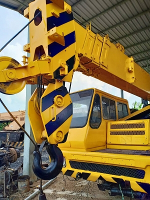 ขายรถเครน 25 ตัน ขายรถเครน 25 ตันทาดาโน่เอกสารพร้อมโอน