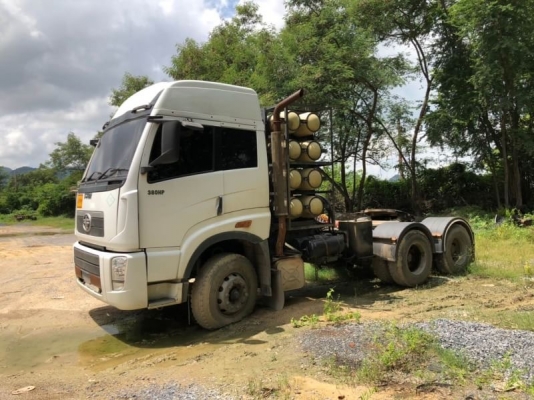 มาใหม่ 4 คัน หัวลาก 10 ล้อ คันละ 365,000 บาท  FAW 380 แรง ปี 2557 สภาพสวย 2 เพลา  8 เกียร์ฟูลเลอร์ (LOW-HIGH) NGV8 ถัง เครื่อง 380 แรง ดี. (มีปั้มไฮโดรลิกระบบดั้ม ) หัวสวยมีแอร์ คัสชีสวย เอกสารเล่มทะเบียน  รถอยู่  สระบ โทร 0610710295  สนใจ รายการสินค้า อื