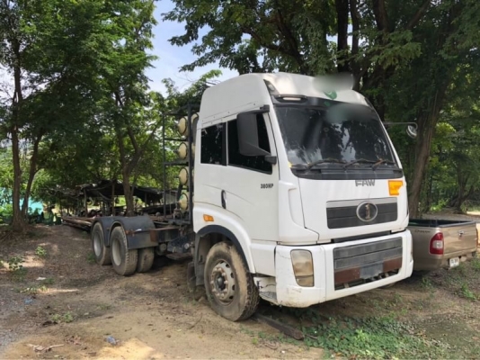 มาใหม่ 4 คัน หัวลาก 10 ล้อ คันละ 365,000 บาท  FAW 380 แรง ปี 2557 สภาพสวย 2 เพลา  8 เกียร์ฟูลเลอร์ (LOW-HIGH) NGV8 ถัง เครื่อง 380 แรง ดี. (มีปั้มไฮโดรลิกระบบดั้ม ) หัวสวยมีแอร์ คัสชีสวย เอกสารเล่มทะเบียน  รถอยู่  สระบ โทร 0610710295  สนใจ รายการสินค้า อื