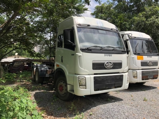 มาใหม่ 4 คัน หัวลาก 10 ล้อ คันละ 365,000 บาท  FAW 380 แรง ปี 2557 สภาพสวย 2 เพลา  8 เกียร์ฟูลเลอร์ (LOW-HIGH) NGV8 ถัง เครื่อง 380 แรง ดี. (มีปั้มไฮโดรลิกระบบดั้ม ) หัวสวยมีแอร์ คัสชีสวย เอกสารเล่มทะเบียน  รถอยู่  สระบ โทร 0610710295  สนใจ รายการสินค้า อื