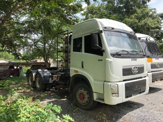 ขาย 365,000 หัวลาก 10 ล้อ FAW 380 แรง ปี 2557 สภาพสวย 2 เพลา 8 NGV 8 ถัง เกียร์ฟูลเลอร์ (LOW-HIGH) เ