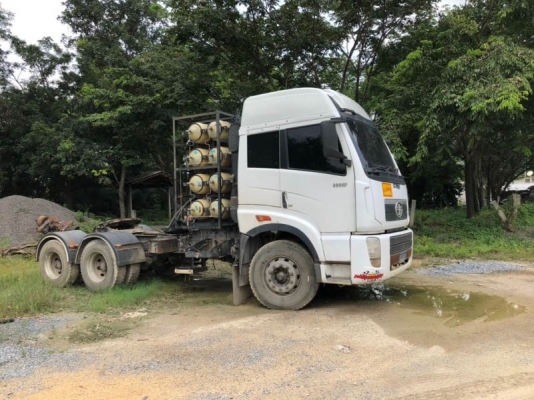 ขาย 365,000 หัวลาก 10 ล้อ FAW 380 แรง ปี 2557 สภาพสวย 2 เพลา 8 NGV 8 ถัง เกียร์ฟูลเลอร์ (LOW-HIGH) เ