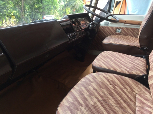 ขาย หัวสิบล้อ HINO sumo 227  สีใหม่ มีขาดีด กันชนหน้า อุปกรณ์ครบ ยกใส่ได้เลย