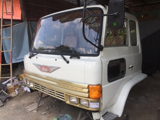 ขาย หัวสิบล้อ HINO sumo 227  สีใหม่ มีขาดีด กันชนหน้า อุปกรณ์ครบ ยกใส่ได้เลย