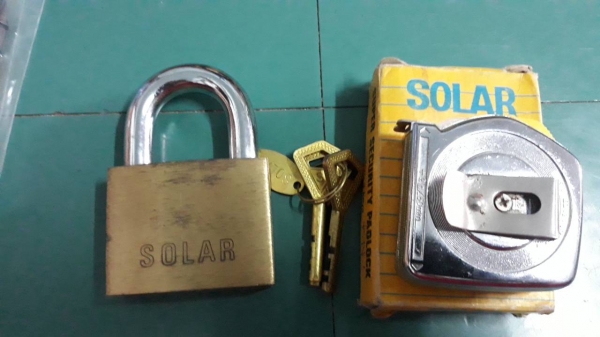 ขายแม่กุญแจทองเหลือง60mm.SOLAR MADE IN SWITZERLAND. ใหม่เก่าเก็บ