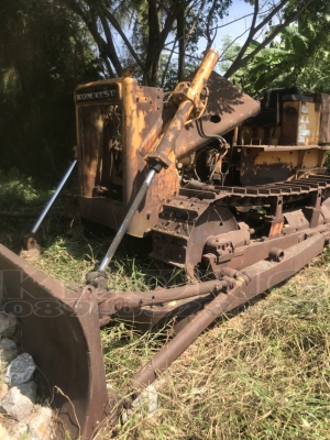 ขายด่วน เป็นอะไหล่ D5 /15 เครื่องไม่มีฝาสูบ โซ่ ตัวเดิน สวย เอาไปปั่นได้ ขาย 150000 บาท