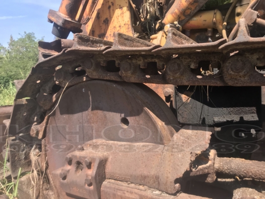 ขายด่วน เป็นอะไหล่ D5 /15 เครื่องไม่มีฝาสูบ โซ่ ตัวเดิน สวย เอาไปปั่นได้ ขาย 150000 บาท