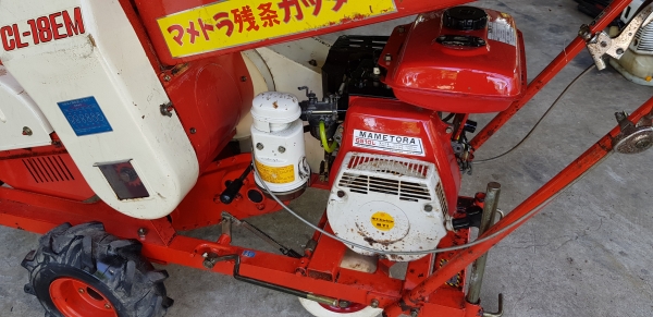 เครื่องสับกิ่งไม้ เดินหน้าถอยหลังได้  สอบถามได้ต่อรองได้ขายได้ขาย