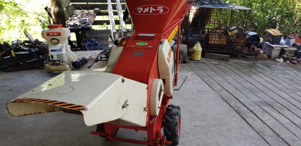 เครื่องสับกิ่งไม้ เดินหน้าถอยหลังได้  สอบถามได้ต่อรองได้ขายได้ขาย